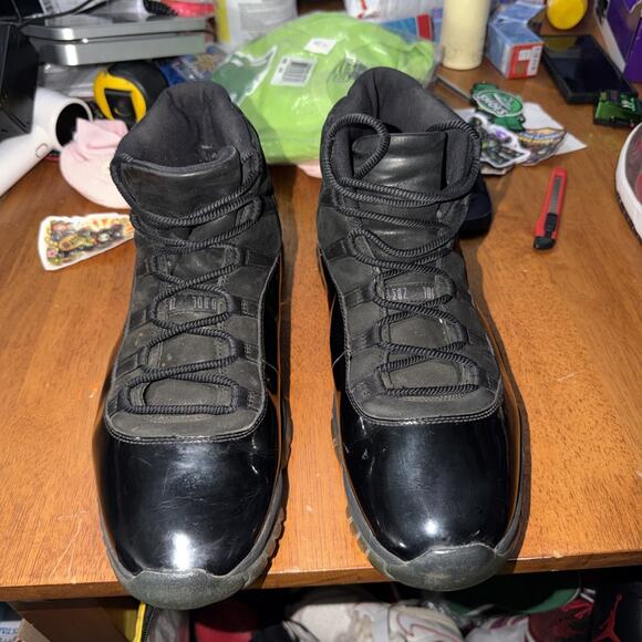 Size 14 - Jordan 11 Retro Cap and Gown 2018 main image 4